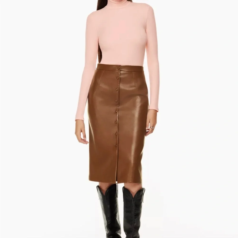 N by Nancy women’s 2XL brown, faux, leather skirt with‎ zip back , matching belt